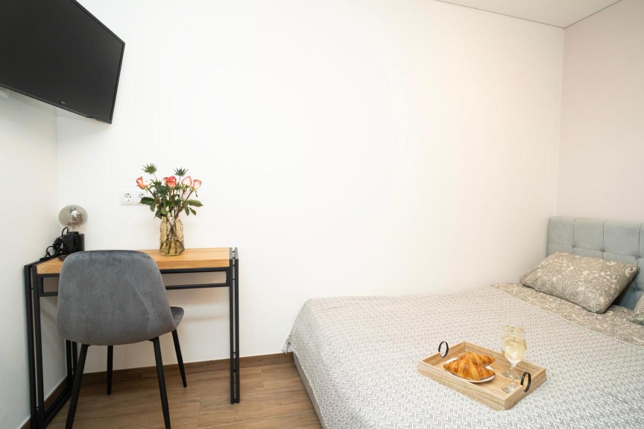 Downhill Apartment On The Groundfloor 考纳斯 外观 照片