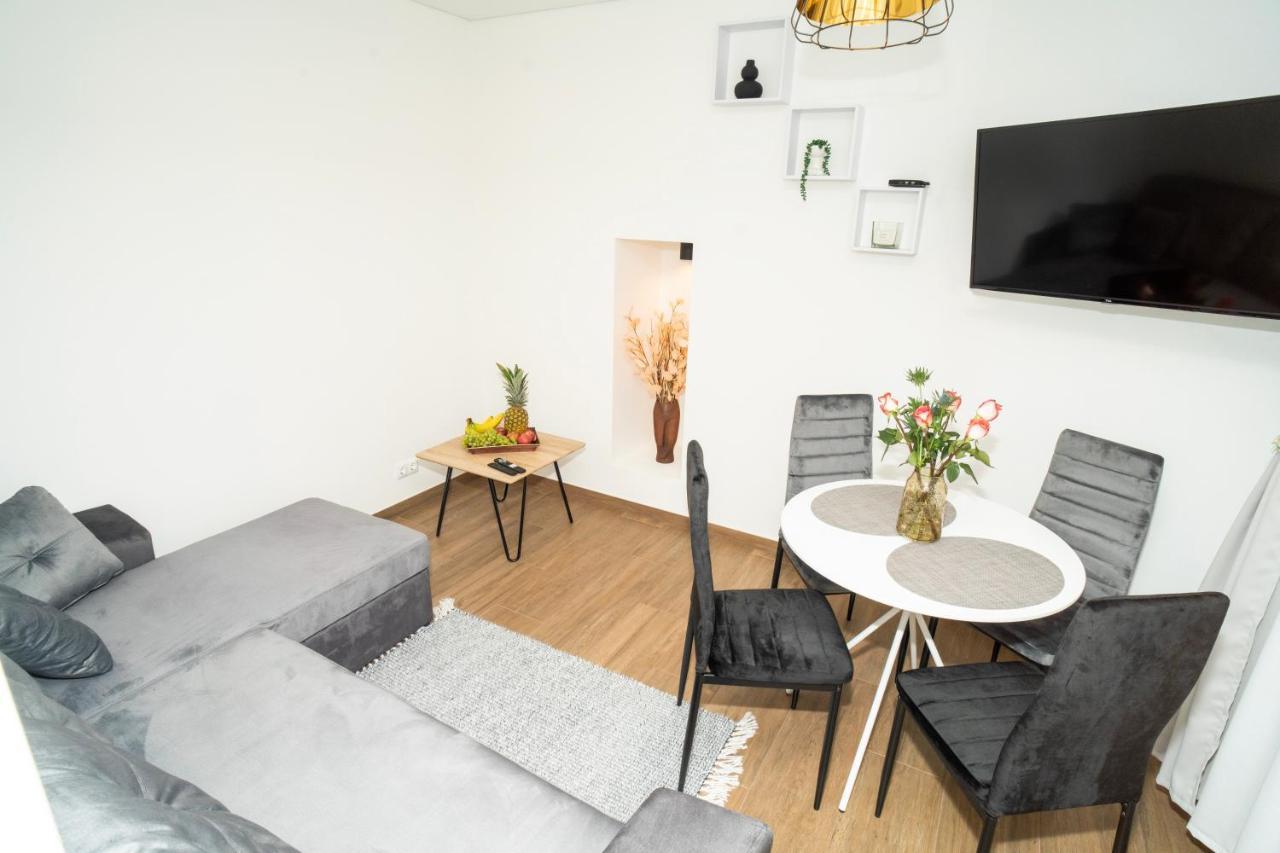 Downhill Apartment On The Groundfloor 考纳斯 外观 照片